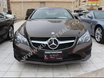مرسيدس - بنز  250  اي - كلاس  2014  70,000  كوبيه \ سبورت  اتوماتك  4  جلد  دفع خلفي  بني  بنزين