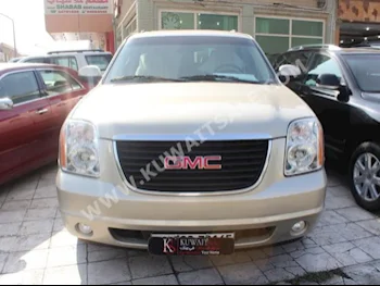 Chevrolet  LT  Tahoe  2014  47,000  SUV  Automatic  8  Cloth  4WD  Gold  Gasoline