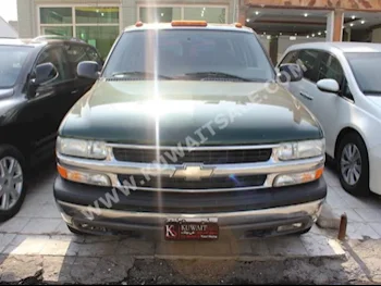 Chevrolet  LS  Suburban  2001  180,000  SUV  Automatic  8  Cloth  4WD  Green  Gasoline