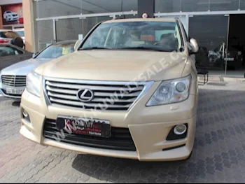 Lexus  570  LX  2010  180,000  SUV  Automatic  8  Leather  4WD  Gold  Gasoline