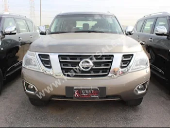 Nissan  Platinum  Patrol  2014  42,000  SUV  Automatic  8  Leather  4WD  Gray  Gasoline