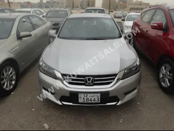 Honda  Accord  2013  51,000  Sedan  Automatic  4  Cloth  FWD  Silver  Gasoline
