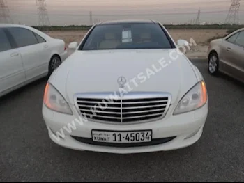 مرسيدس - بنز  350  اس - كلاس  2009  150,000  سيدان  اتوماتك  8  جلد  دفع خلفي  أبيض  بنزين