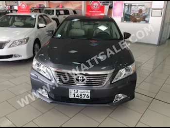 تويوتا  تورينغ  اوريون  2015  0  سيدان  اتوماتك  4  مخمل  دفع أمامي  رمادي  بنزين