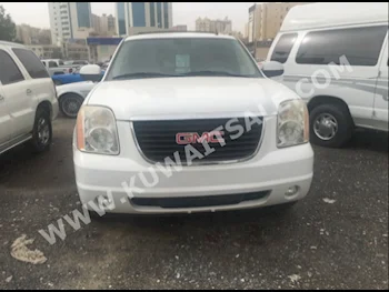 GMC  SLT  Yukon  2009  80,000  SUV  Automatic  8  Leather  4WD  White  Gasoline