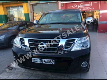 نيسان  بلاتنيوم  باترول  2014  132,000  اس يو في  اتوماتك  8  مخمل  دفع رباعي  أسود  بنزين
