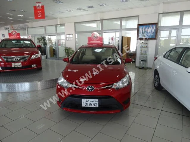 تويوتا  ياريس  2014  71,000  سيدان  اتوماتك  4  مخمل  دفع أمامي  عنابي  بنزين