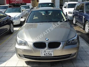 بي ام دبليو  520i  الفئة - الخامسة  2009  140,000  سيدان  اتوماتك  6  جلد  دفع خلفي  ذهبي  بنزين