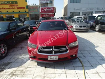 دودج  ار تي  تشارجر  2013  90,000  سيدان  اتوماتك  8  جلد  دفع خلفي  أحمر  بنزين