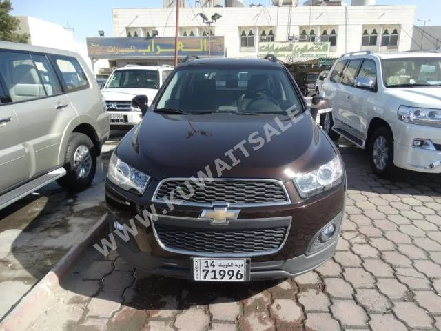 Chevrolet  Captiva  2015  5,000  SUV  Automatic  4  Cloth  4WD  Brown  Gasoline