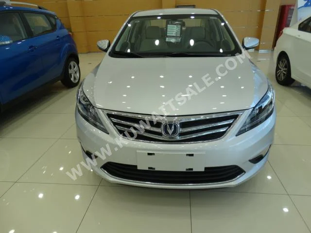 Changan  Eado  2017  0  Sedan  Automatic  4  Leather  RWD  Silver  Gasoline