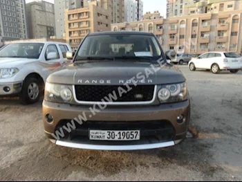 Land Rover  HSE  Range Rover  2013  120,000  SUV  Automatic  8  Leather  4WD  Brown  Gasoline