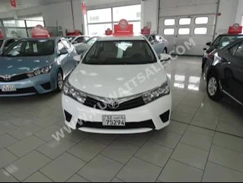 تويوتا  اكس ال اي  كورولا  2014  100,000  سيدان  اتوماتك  4  مخمل  دفع أمامي  أبيض  بنزين