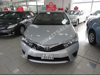 تويوتا  اكس ال اي  كورولا  2015  93,000  سيدان  اتوماتك  4  مخمل  دفع أمامي  فضي  بنزين