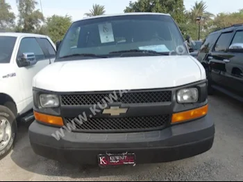 شفروليه  إكسبرس  2012  77,000  فان \ باص  اتوماتك  8  مخمل  دفع رباعي  أبيض  بنزين