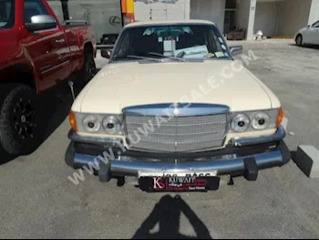 Mercedes-Benz  450 SEL  1980  165,000  Sedan  Automatic  6  Leather  RWD  Beige  Gasoline