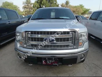 فورد  150  أف  2012  801,000  بيكب  اتوماتك  8  مخمل  دفع رباعي  فضي  بنزين