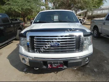 فورد  150  أف  2011  78,000  بيكب  اتوماتك  8  مخمل  دفع رباعي  أبيض  بنزين