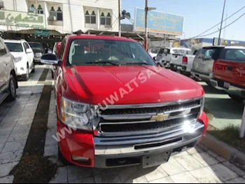 Chevrolet  Z71  Silverado  2011  122,000  Pick Up  Automatic  8  Cloth  4WD  Red  Gasoline