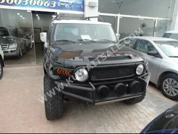 Toyota  FJ Cruiser  2010  152,000  SUV  Automatic  6  Cloth  4WD  Black  Gasoline