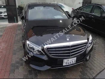مرسيدس - بنز  200  سي - كلاس  2015  28,000  سيدان  اتوماتك  4  جلد  دفع خلفي  أسود  بنزين