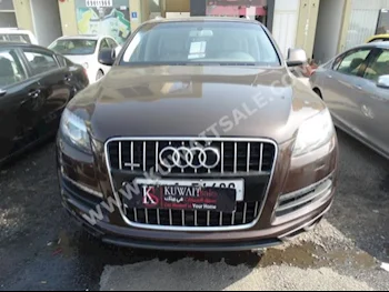 Audi  Q7  2015  70,000  SUV  Automatic  6  Leather  4WD  Brown  Gasoline