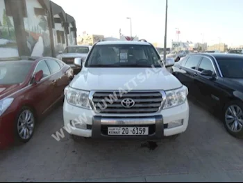 Toyota  VXR  Land Cruiser  2009  201,000  SUV  Automatic  8  Leather  4WD  White  Gasoline
