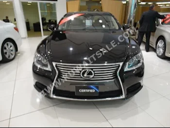 Lexus  460  LS  2016  0  Sedan  Automatic  8  Leather  RWD  Gold  Gasoline