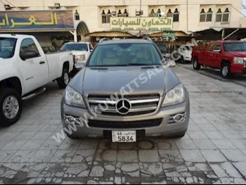 مرسيدس - بنز  500  جي ال - كلاس  2008  230,000  اس يو في  اتوماتك  8  جلد  دفع رباعي  رمادي  بنزين