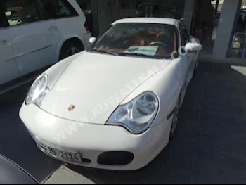 بورش  توربو  911  2004  80,000  كوبيه \ سبورت  اتوماتك  8  جلد  دفع خلفي  أبيض  بنزين
