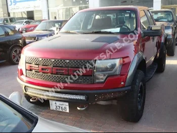 فورد  اس في تي  رابتر  2014  130,000  بيكب  اتوماتك  8  جلد  دفع رباعي  عنابي  بنزين