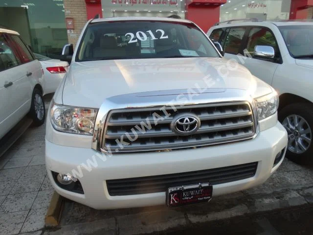 تويوتا  سكويا  2012  156,000  اس يو في  اتوماتك  8  جلد  دفع رباعي  أبيض  بنزين