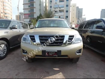 نيسان  اس اي  باترول  2014  52,000  اس يو في  اتوماتك  8  مخمل  دفع رباعي  ذهبي  بنزين