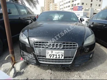 اودي  تي تي  2008  91,000  كوبيه \ سبورت  اتوماتك  6  جلد  دفع خلفي  أزرق و أبيض  بنزين