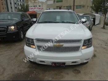 Chevrolet  LTZ  Tahoe  2007  140,000  SUV  Automatic  8  Leather  4WD  White  Gasoline