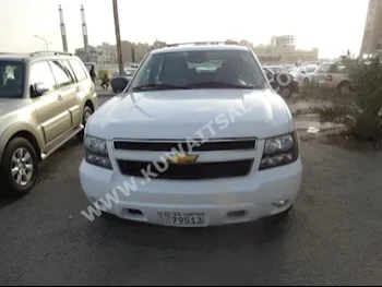 Chevrolet  LT  Tahoe  2014  60,000  SUV  Automatic  8  Cloth  RWD  White  Gasoline