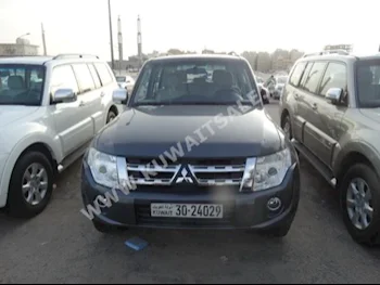 Mitsubishi  GLS  Pajero  2014  61,000  SUV  Automatic  6  Cloth  4WD  Gray  Gasoline