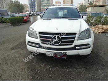 Mercedes-Benz  450  GL-Class  2012  52,000  SUV  Automatic  8  Leather  4WD  White  Gasoline