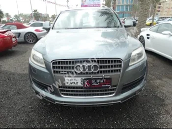 Audi  Q7  2007  160,000  SUV  Automatic  8  Leather  RWD  Blue  Gasoline