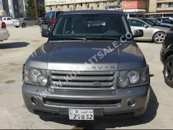 Land Rover  HSE  Range Rover  2009  175,000  SUV  Automatic  8  Leather  4WD  Gray  Gasoline