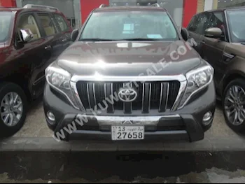 Toyota  TX.L  Prado  2016  46,000  SUV  Automatic  6  Cloth  4WD  Gray  Gasoline
