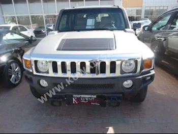 همر  اتش 3  2006  143,000  اس يو في  اتوماتك  5  جلد  دفع رباعي  ذهبي  بنزين
