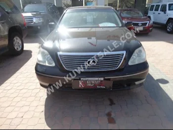 Lexus  430  LS  2005  200,000  Sedan  Automatic  6  Leather  RWD  Black  Gasoline